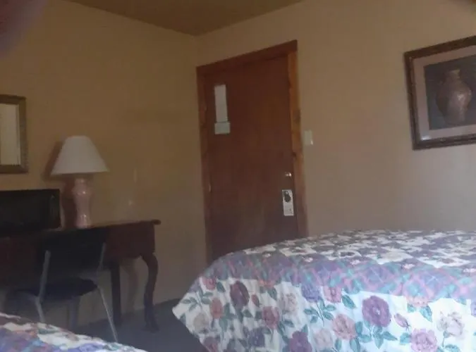 Camino Real Hotel